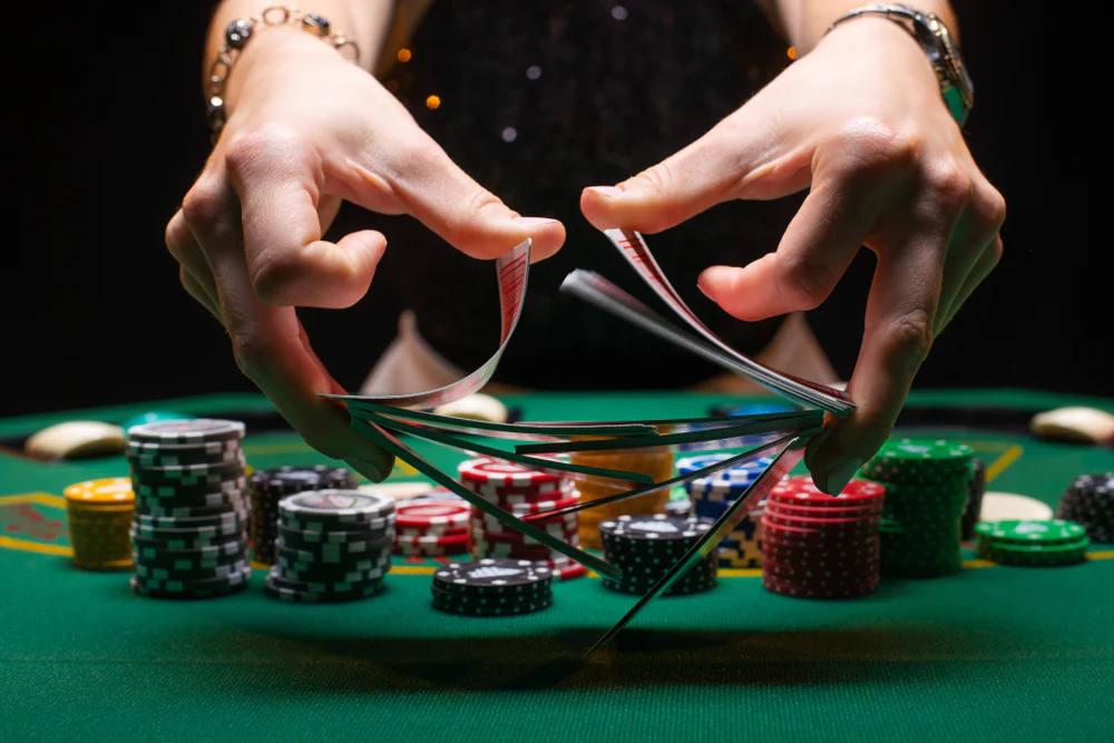 The Benefits and Drawbacks of Playing a Conservative Poker Style